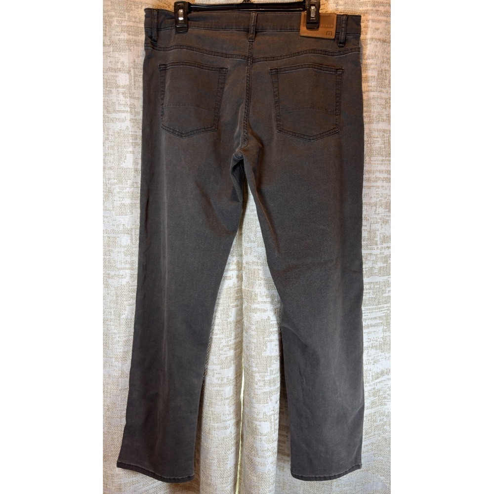 TravisMathew Stretch Denim Jeans Men's 34x31 Dark Gray Straight Leg 2024 Logo